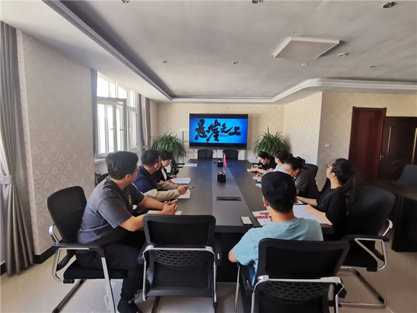 感受信仰的力量——城建投资有限公司党支部组织观看红色电影《悬崖之上》