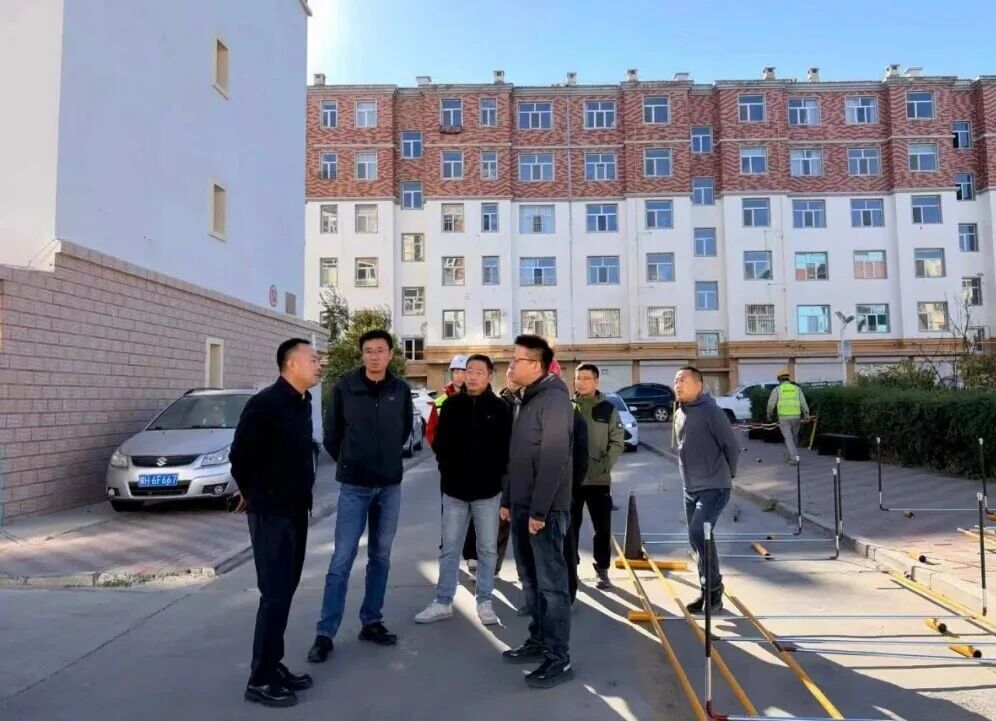 聚焦项目攻坚,压实建设责任——市国资委赴城建集团施工现场开展实地调研工作